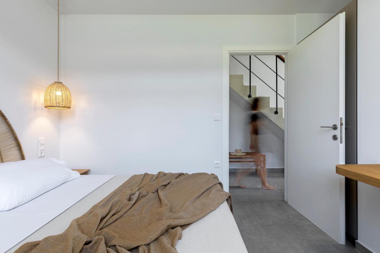 Lichnos Luxury Suites Sourpi Exteriör bild