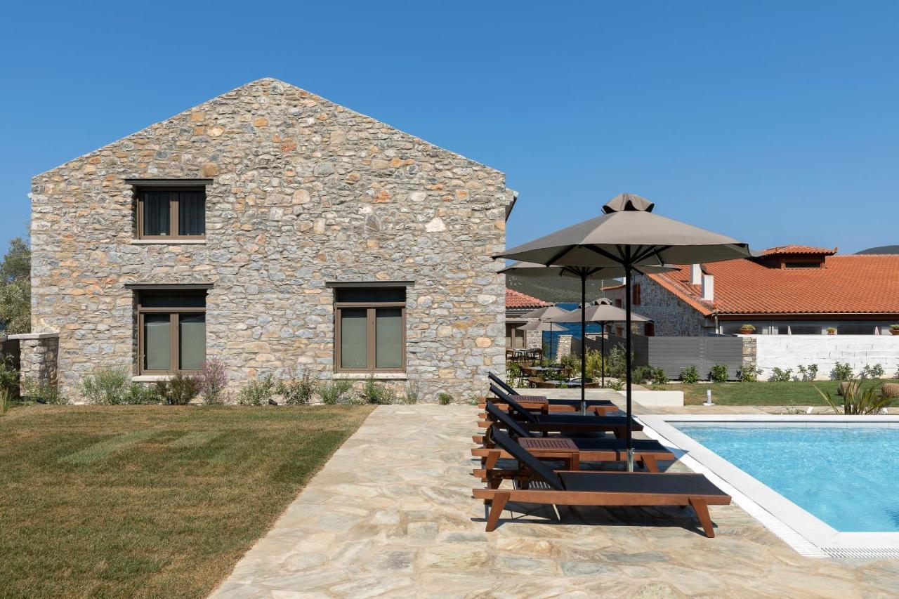 Lichnos Luxury Suites Sourpi Exteriör bild