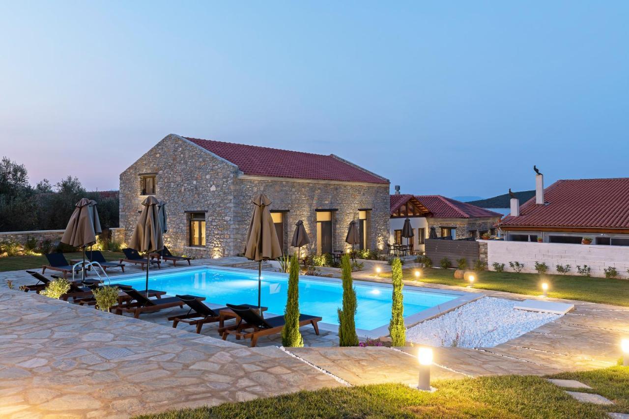 Lichnos Luxury Suites Sourpi Exteriör bild