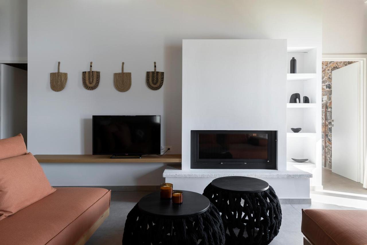 Lichnos Luxury Suites Sourpi Exteriör bild