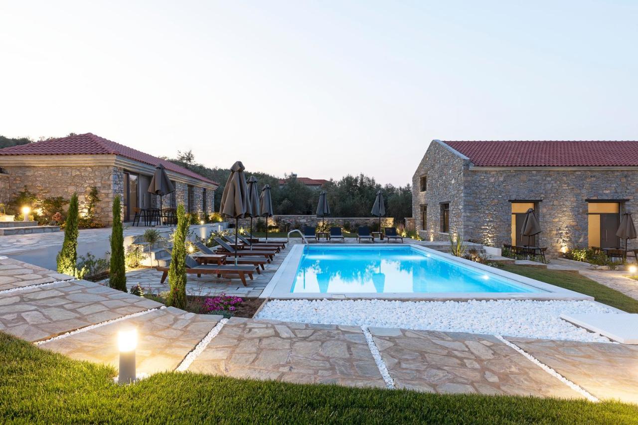 Lichnos Luxury Suites Sourpi Exteriör bild