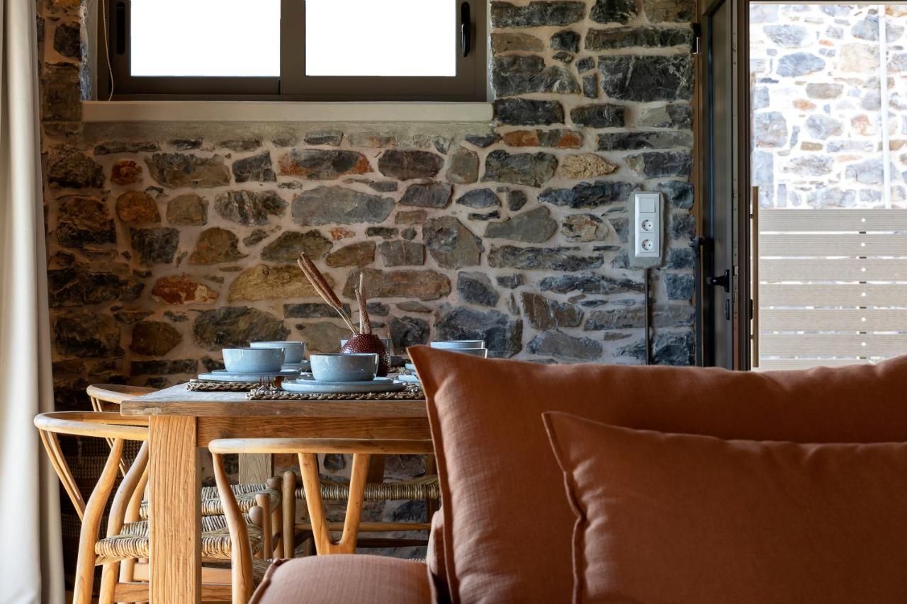 Lichnos Luxury Suites Sourpi Exteriör bild