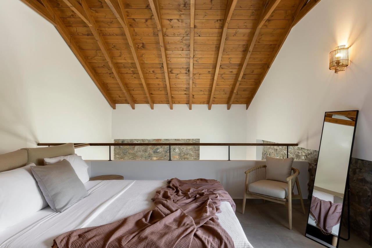 Lichnos Luxury Suites Sourpi Exteriör bild