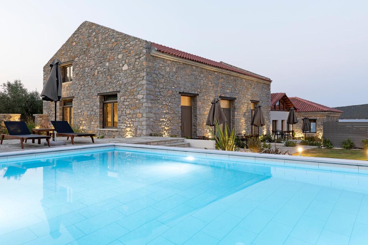 Lichnos Luxury Suites Sourpi Exteriör bild