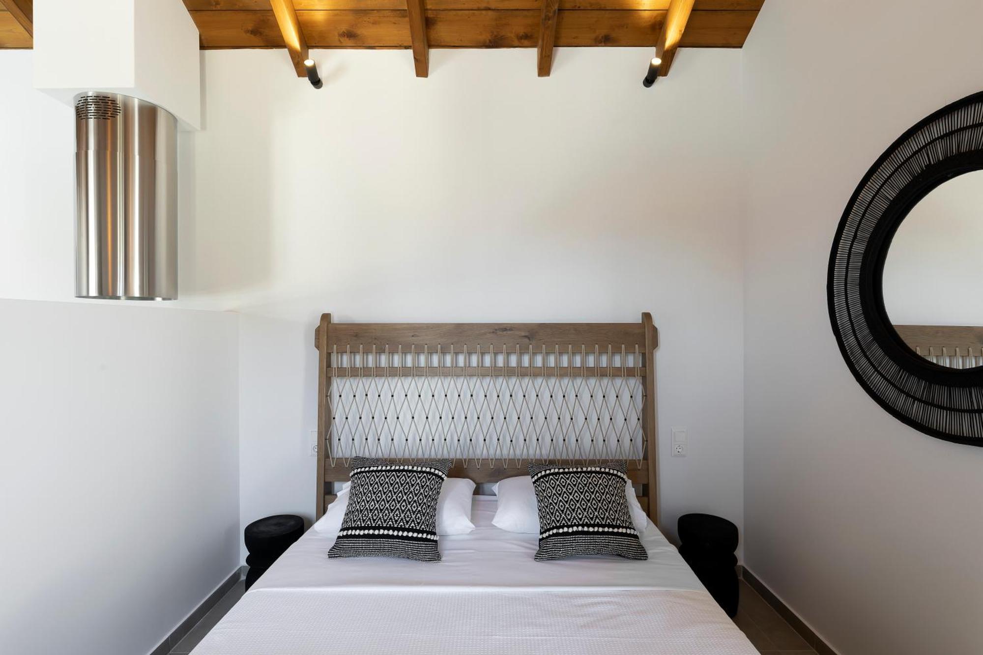 Lichnos Luxury Suites Sourpi Exteriör bild