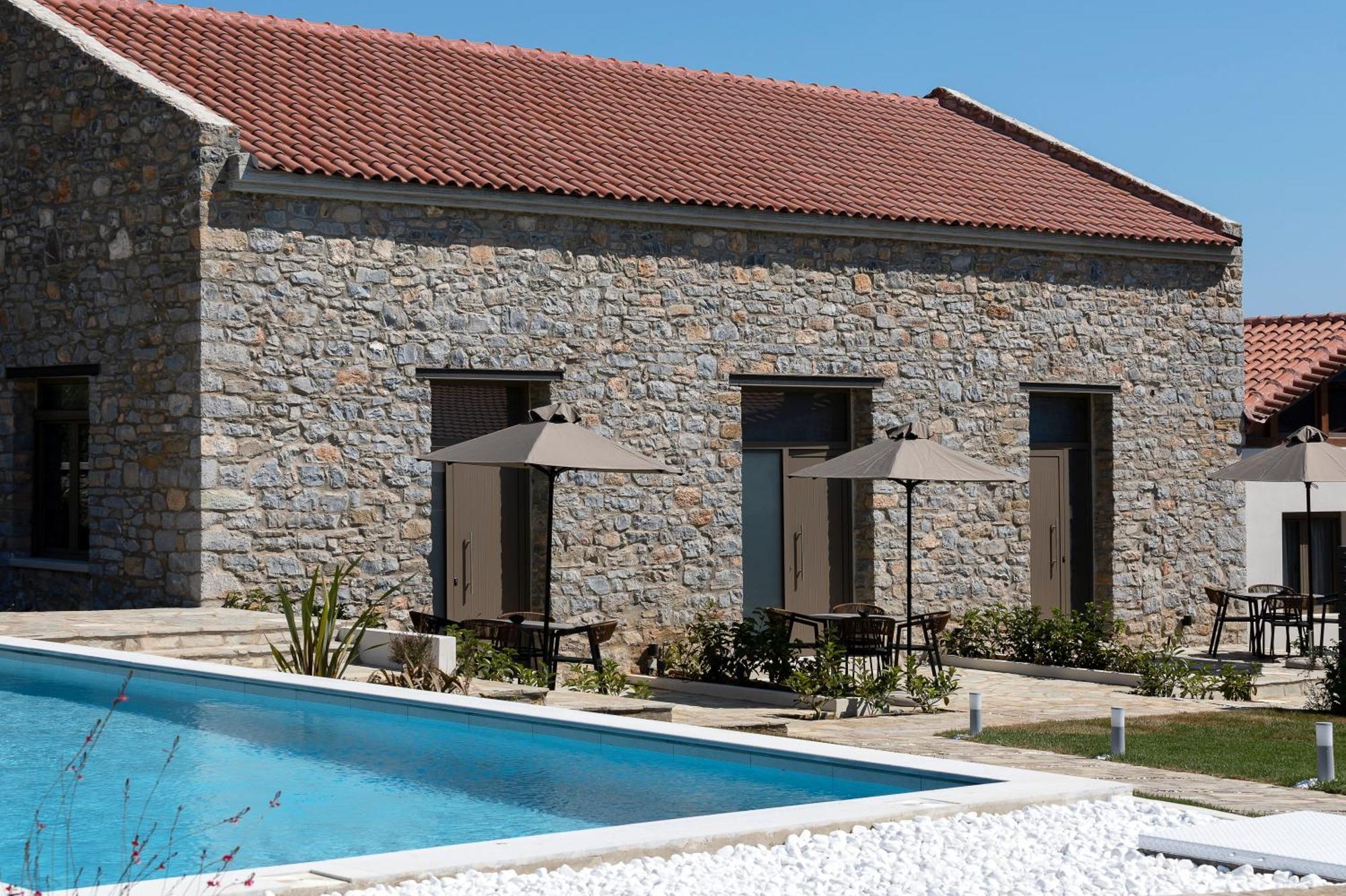 Lichnos Luxury Suites Sourpi Exteriör bild